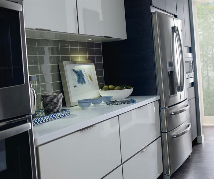 Laminate Cabinets In A Contemporary Kitchen Schrock